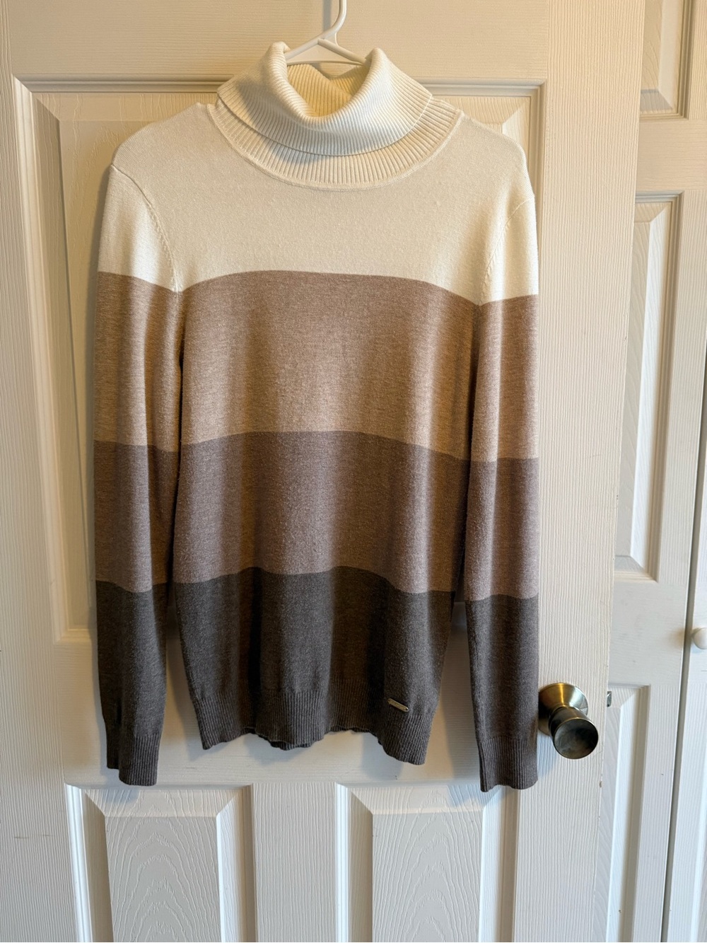 Calvin Klein Women Coastal Fall Turtleneck Color Block Sweater - Cream & Brown-M